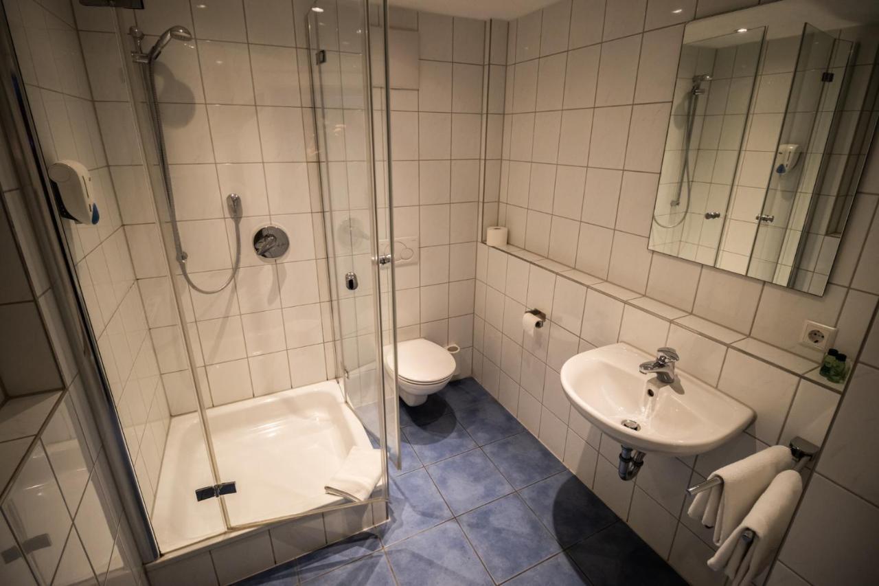 Hotel Gasthof Rössle Weingarten  Exteriör bild