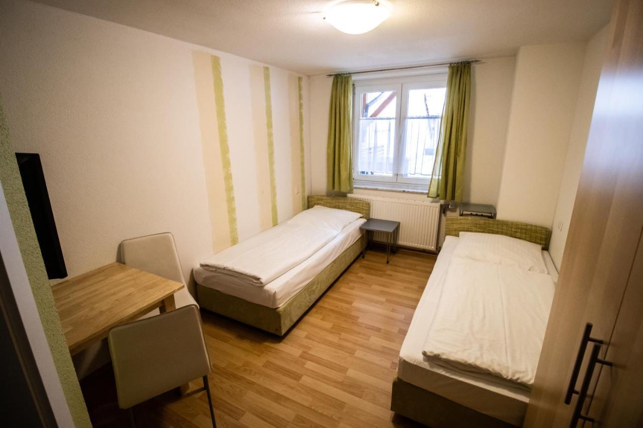 Hotel Gasthof Rössle Weingarten  Exteriör bild